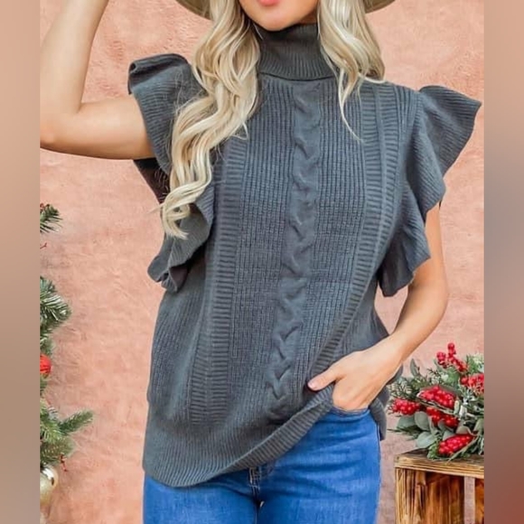 ANDTHEWHY Sweaters - NWT ANDTHEWHY Gray Turtleneck Ruffle Sleeve Cable Knit Sweater